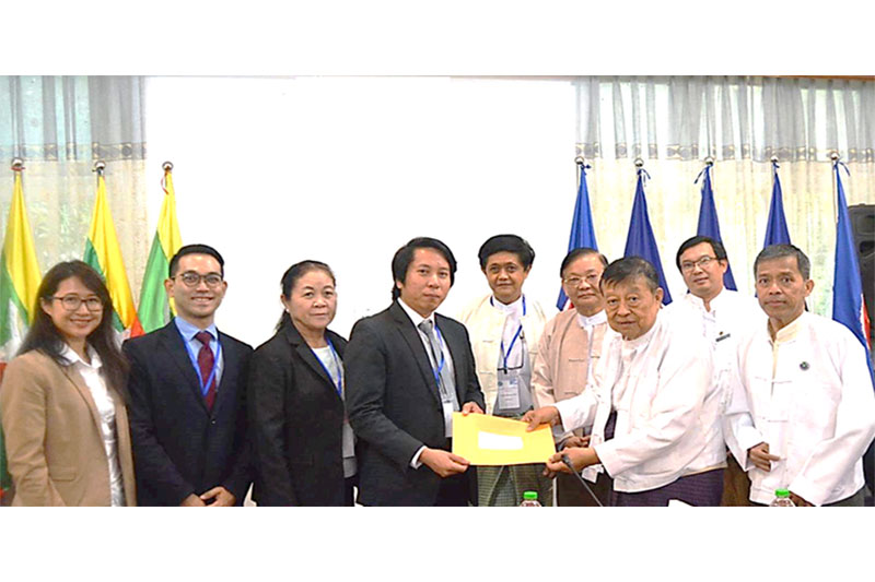 Handing over the ASEAN Institute of Strategic and International Studies Chairmanship position to the Asia Pacific Pathways to Progress Foundation by the then MISIS Chairman (13-12-2018, MISIS Office, Yangon)