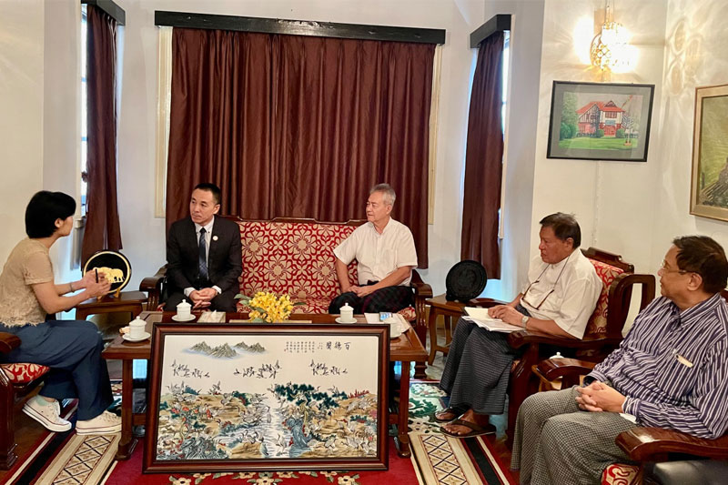 MISIS Chairman and Executive Board Members meeting with Mr. Li Fuquan, President of China-Myanmar Cooperation and Development Promotion Association (2-2-2023, MISIS Office, Yangon)